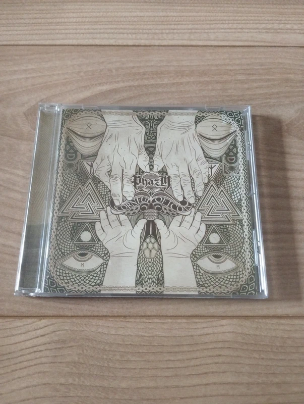 Phazm - scornful of icons