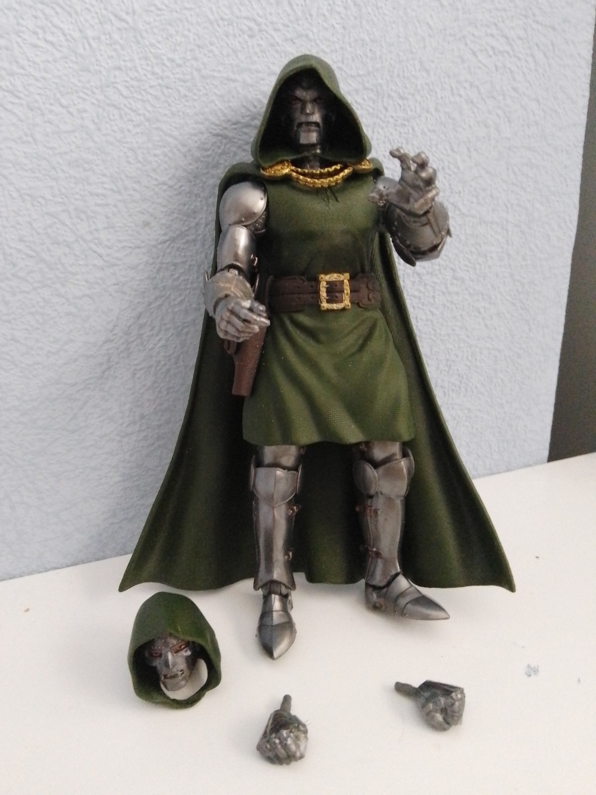 Rarissimo Marvel Legends Doctor Doom Fantastic Four BAF Super Skrull completo 6"