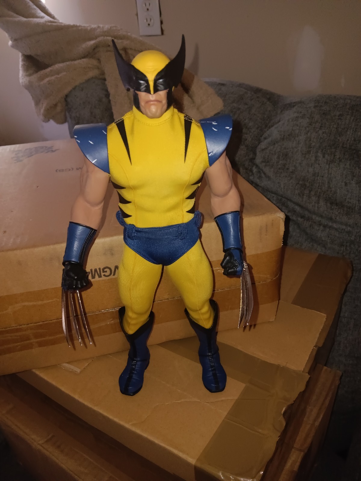Modellino Wolverine fumetto scala 1/6, Sideshow, Phicen