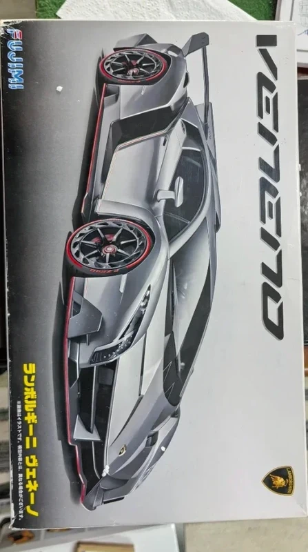 Fujimi 1/24 Lamborghini Veneno