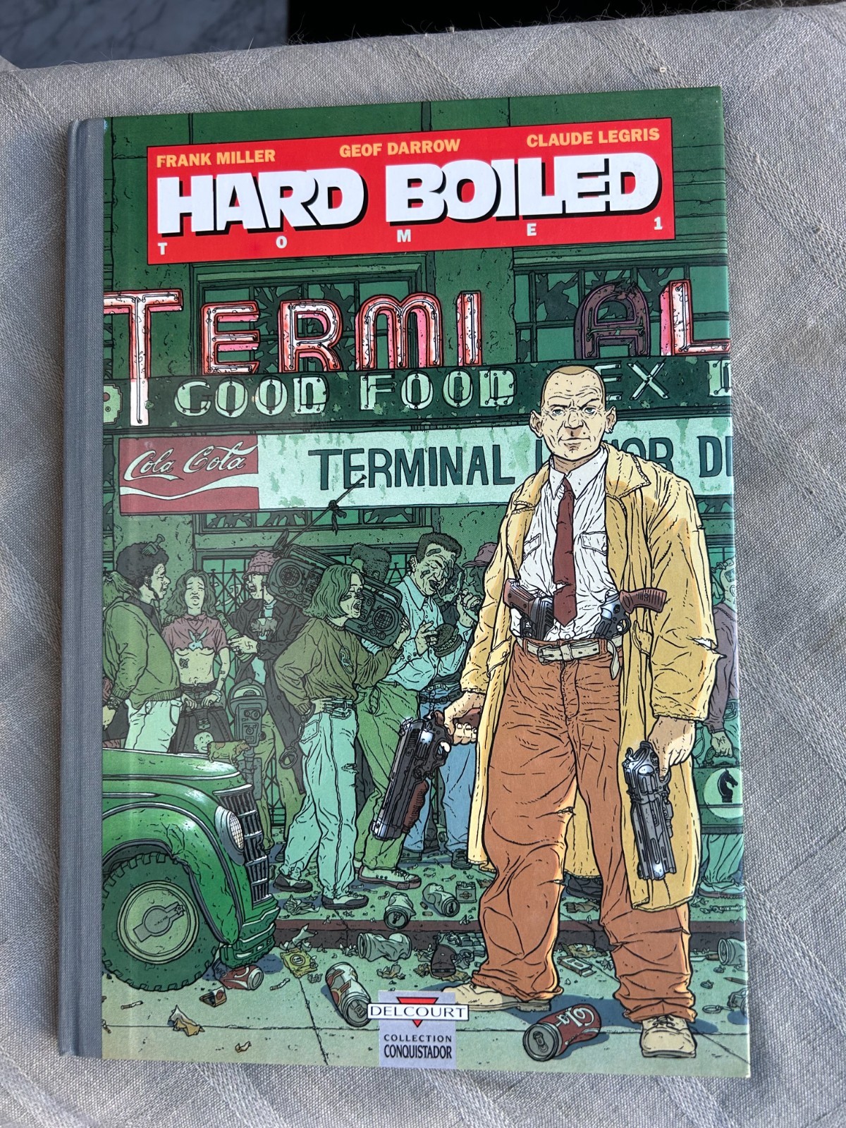 MILLER DARROW HARD BOILED TOME 1 TIRAGE DE TÊTE 700 EX COMPLET ET EN ÉTAT NEUF