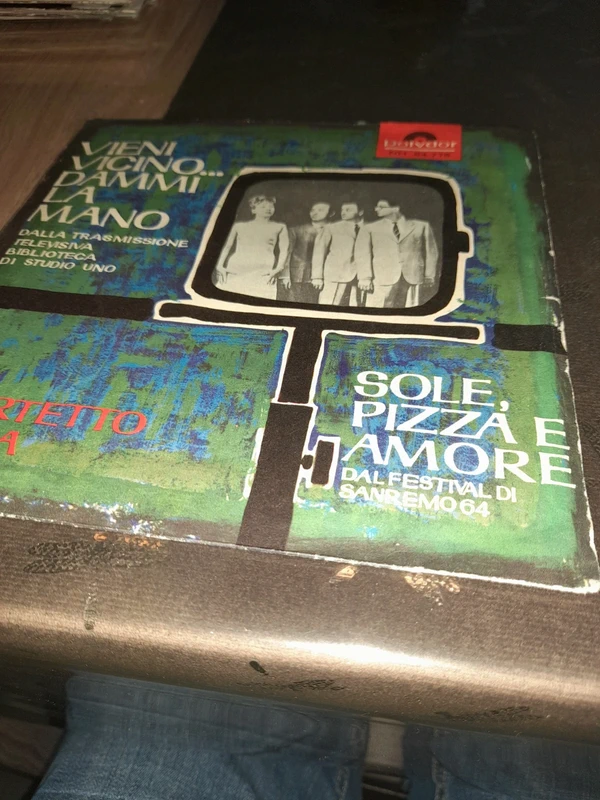 45 giri Quartetto Cetra sole pizza e amore