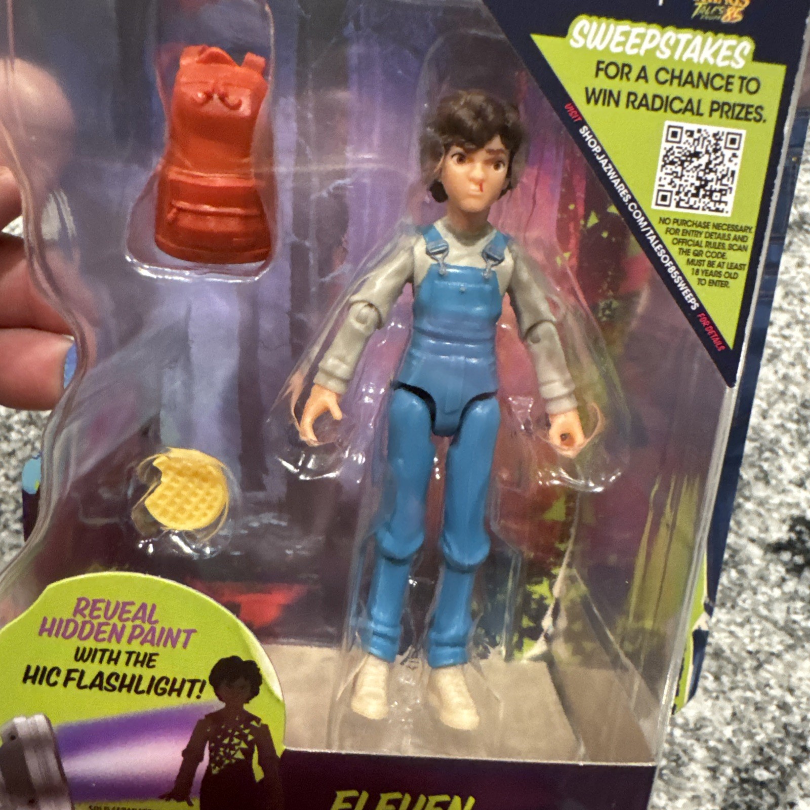 Jazwares Netflix Stranger Things Tales From ‘85 Eleven 3 1/2" Action Figure Toy