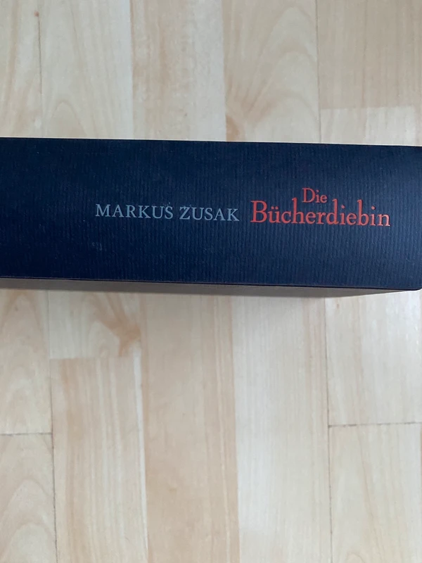 Bucherdiebin (German Edition) - Markus Zusak