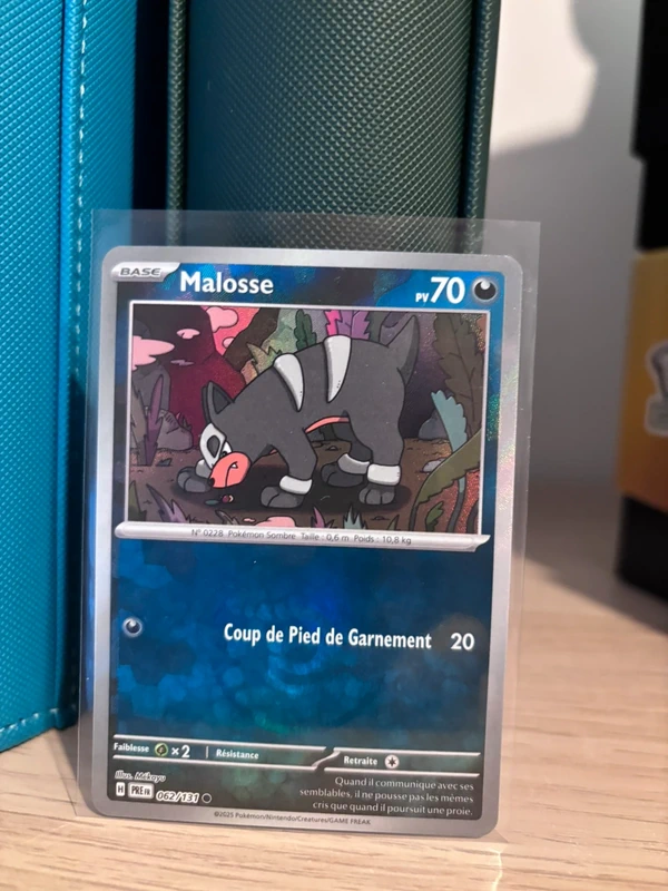 Malosse reverse Pokéball évolutions prismatiques