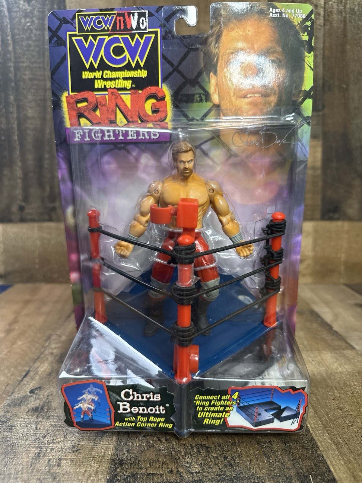 Toy Biz WCW Ring Fighters Chris Benoit action figure playset in scatola 1997