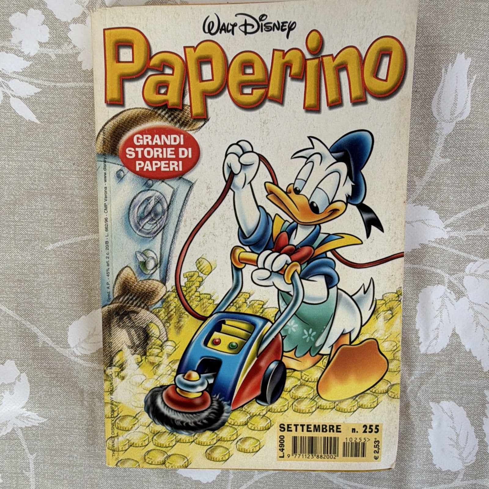 Disney Paperino n.255 (2001) italiano + W.I.T.C.H. n.16 fumetto