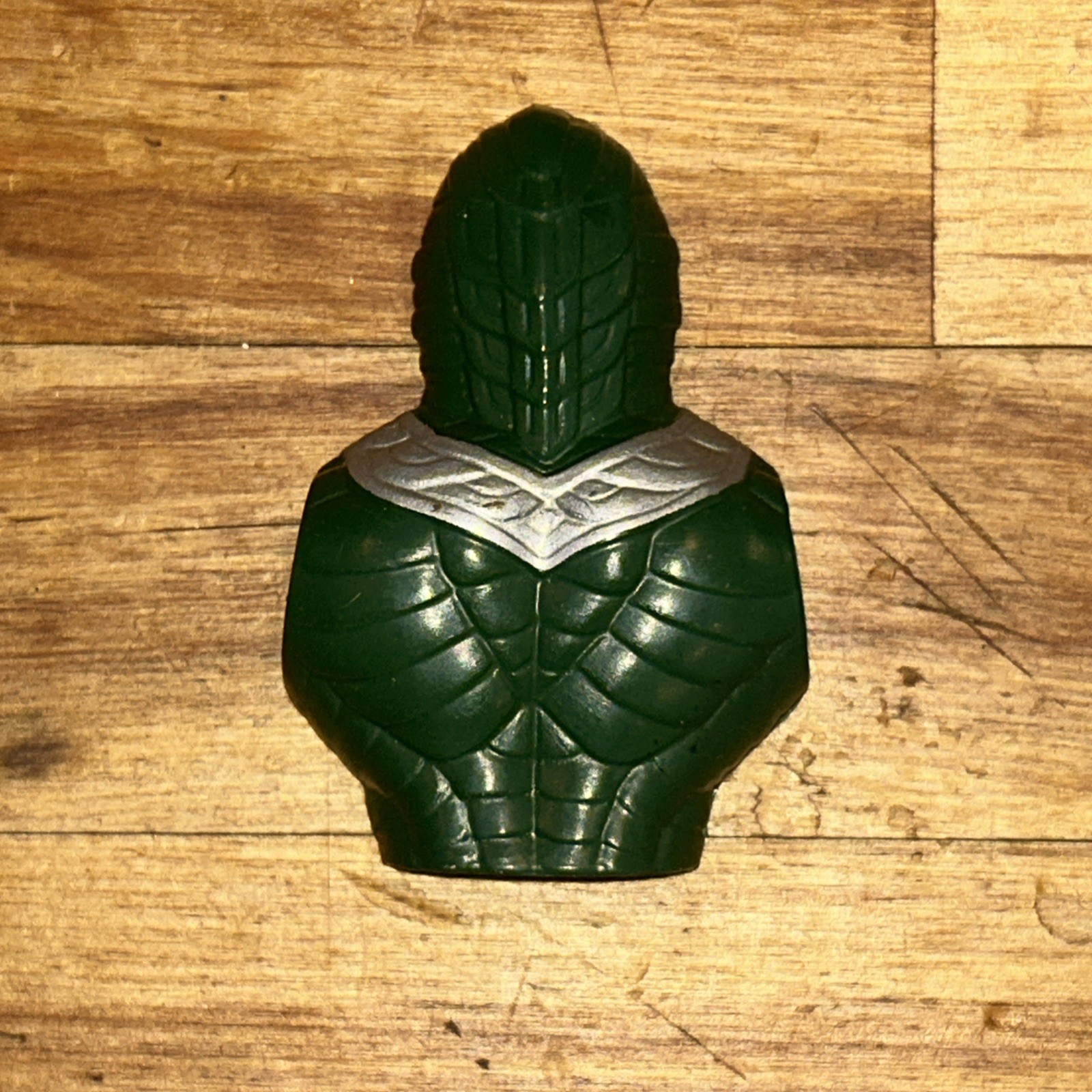 Accessorio posteriore armatura MOTU King Hiss vintage He-man D2