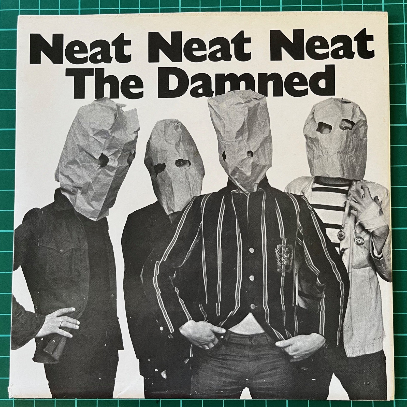 THE DAMNED  NEAT NEAT NEAT UK STIFF 1977 45  PUNK  DELGA  NEAR MINT