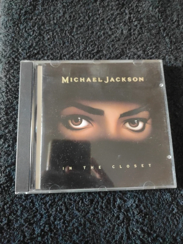 Michael Jackson "In the closet"