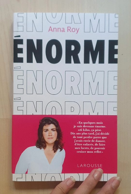 Livre de type Récit Personnel "Énorme" / A. Roy aux Éd. Larousse
