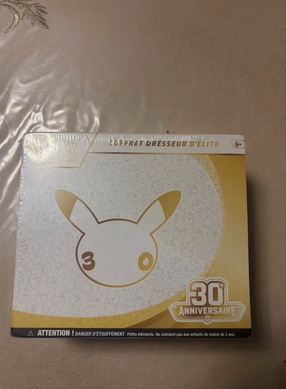 ETB Pokémon 30 Ans – Neuf Scellé – Édition Anniversaire