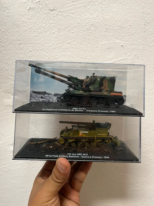 Lotto 2 mezzi militari da collezione