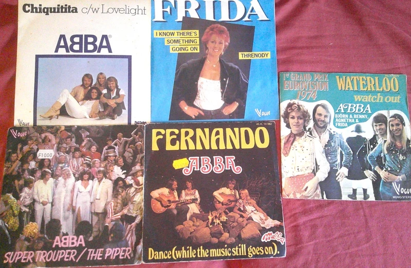 lot de 5 vinyls 45 tours Abba / Frida - voir descriptif