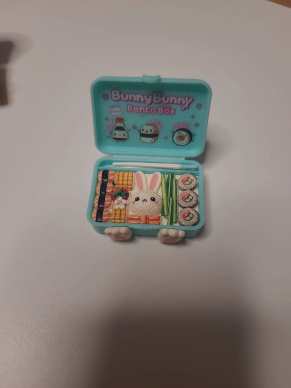 Zuru mini brands
