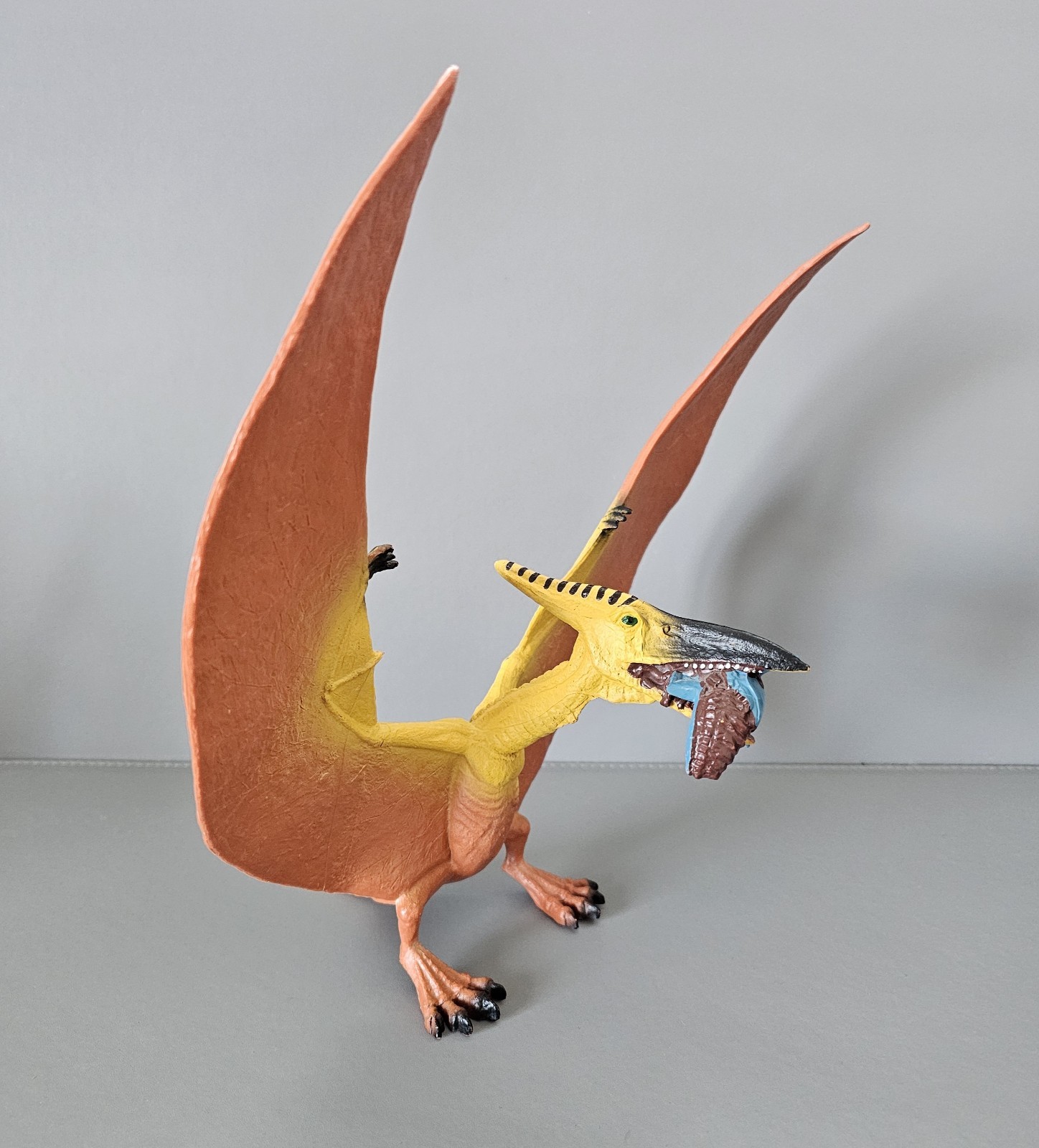 GRANDE FIGURA MEGASAURS.COM PTERODATTILO CHE CATTURA UN DINOSAURO PESCE BLU 11"