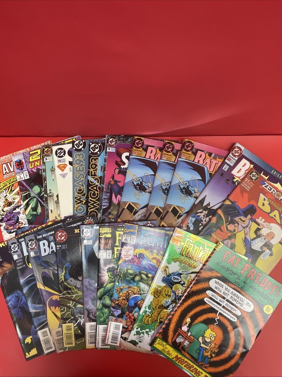 Lotto 21 fumetti misti DC Marvel Batman Superman Fantastici Quattro fumetti vetrina