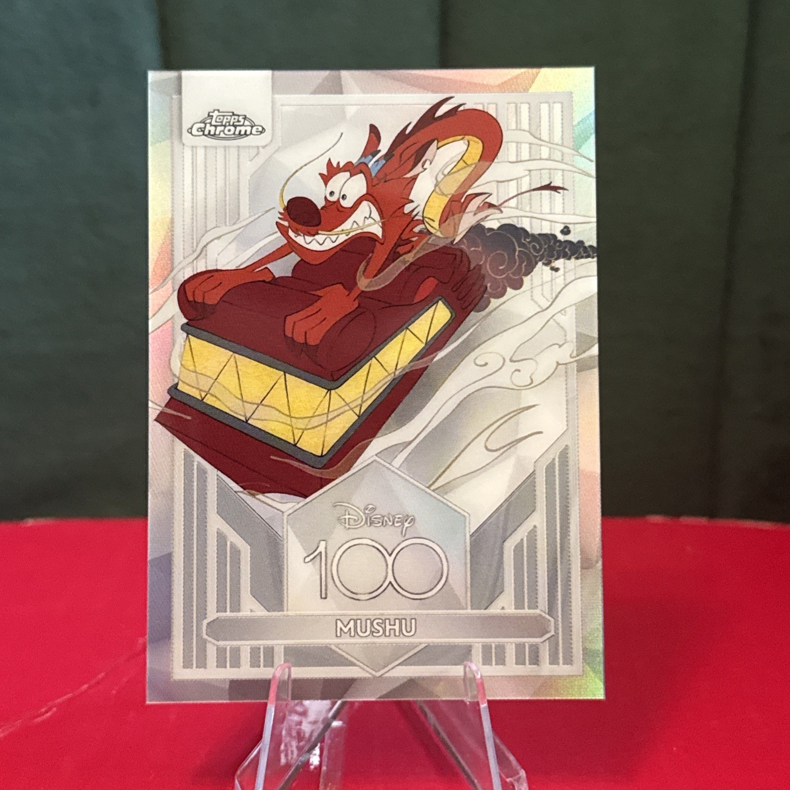 Rifrattore Topps Chrome Disney 100 Mushu 2023 #41
