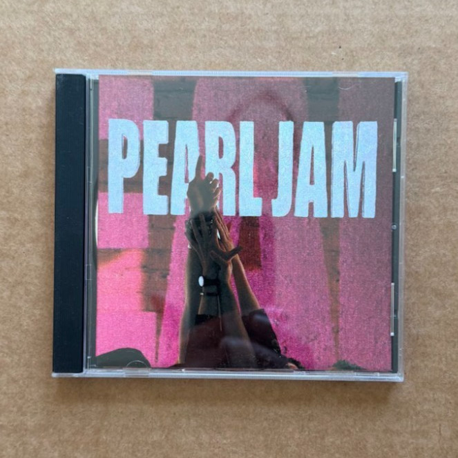 Pearl Jam -- Ten Epic/Sony Music CD Original 1991 pressing