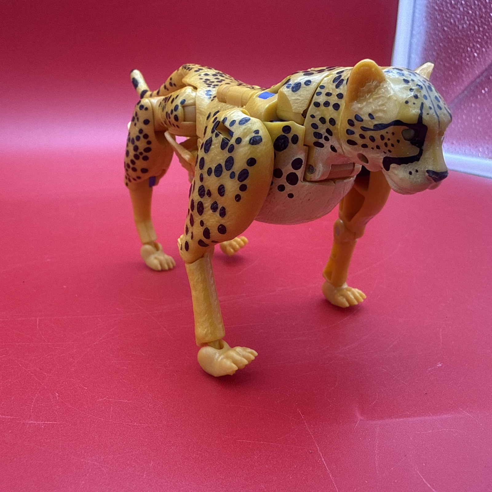 Transformers Netflix Cheetor Completo Deluxe Kingdom War per Cybertron