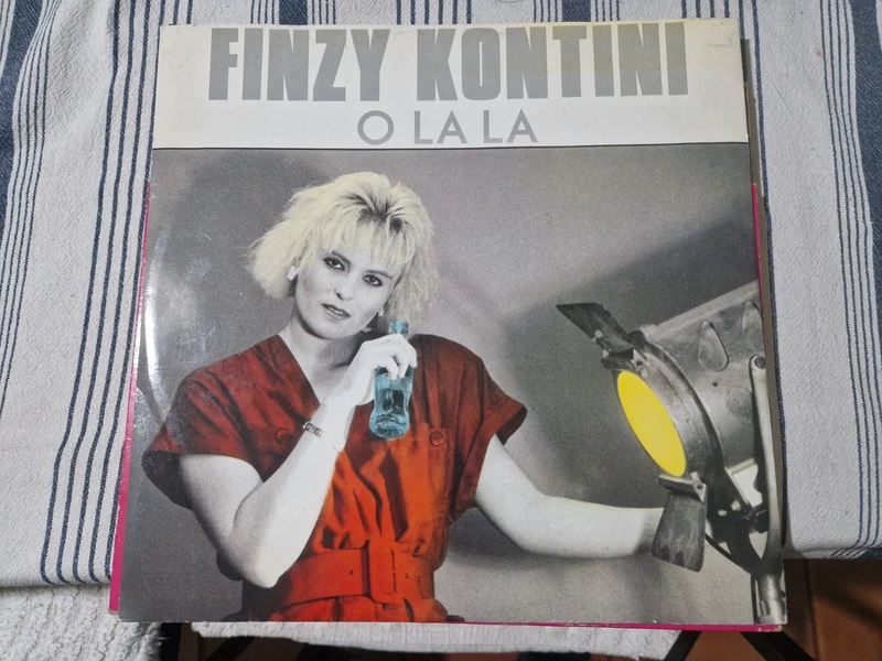 Finzy kontini o la la