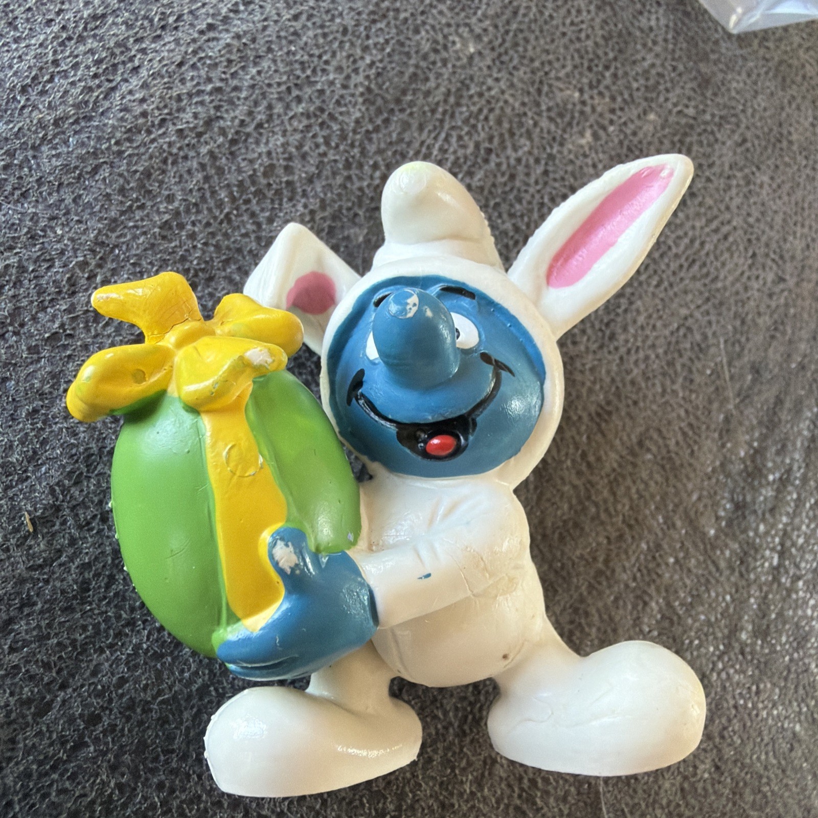 Rara statuina giocattolo vintage SMURF da collezione Peyo Scheich coniglietto pasquale bianco 1982