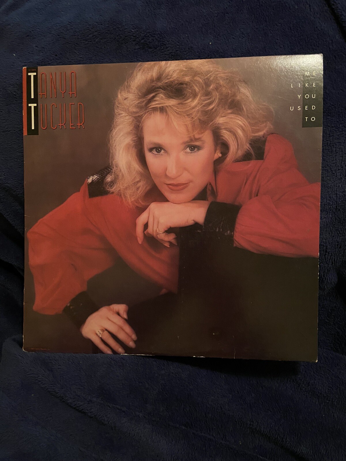TANYA TUCKER - LOVE ME LIKE YOU USED TO - VINYL LP - Record- COUNTRY - 1987