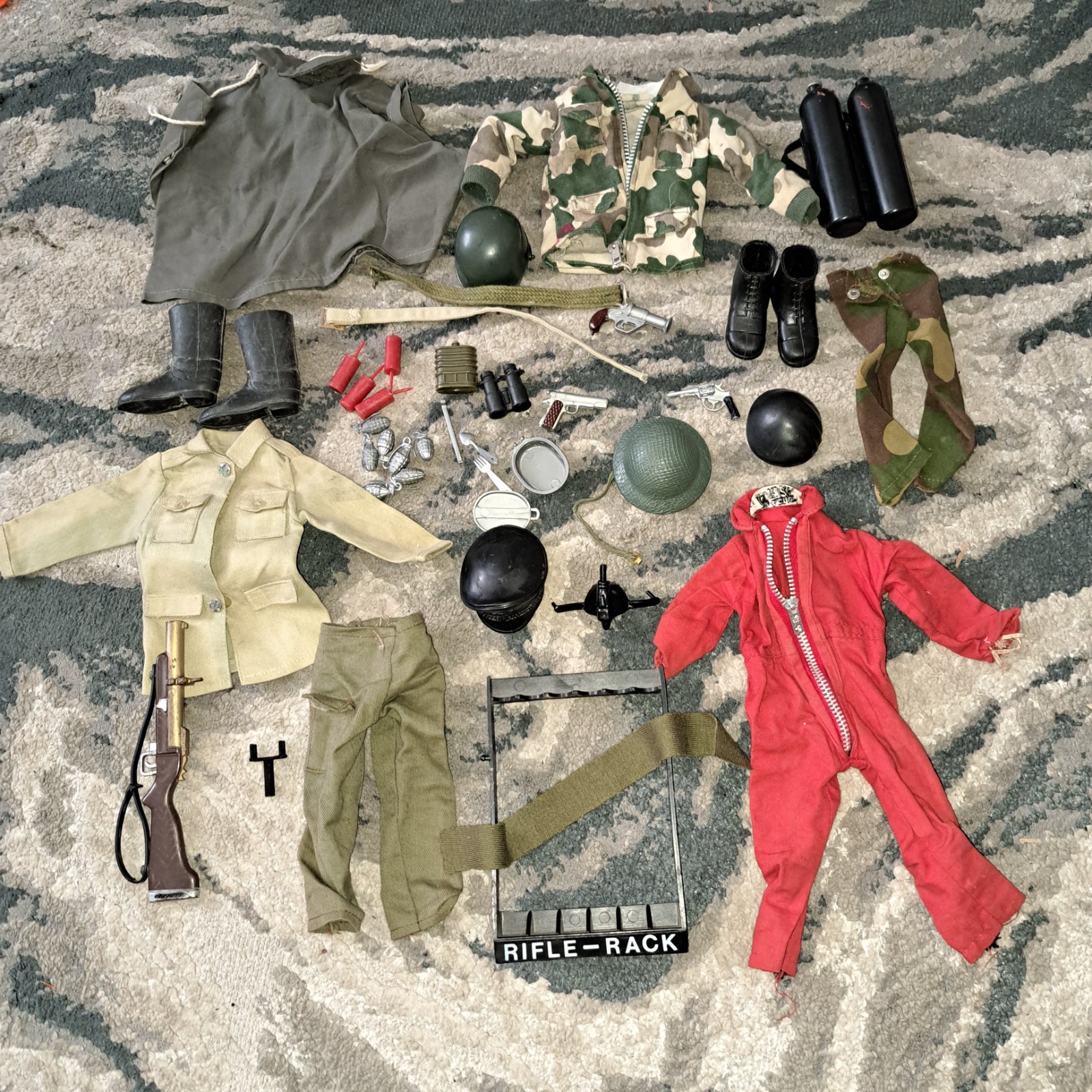 ACTION MAN ASSORTIMENTO ACCESSORI VINTAGE