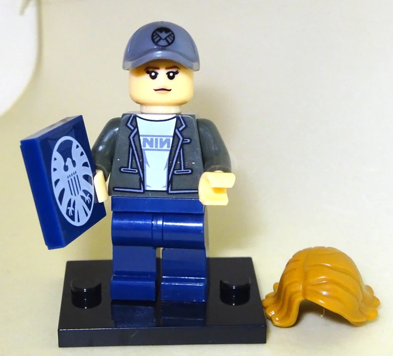 Minifigures Super Eroi Carol Danvers1      Compatibile legoB2