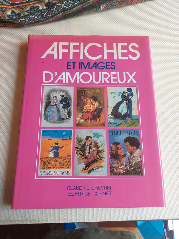 Livre affiche et images d'amoureux
