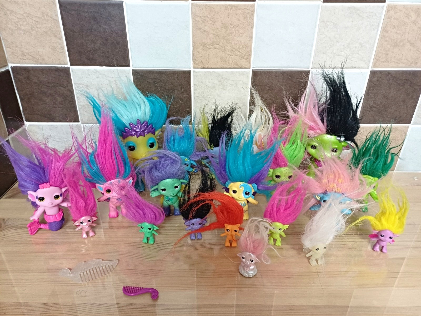 Moose Toys The Zelfs enorme pacchetto di personaggi con accessori 