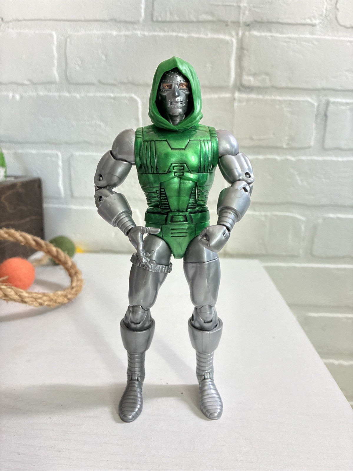 Marvel Legends Modellino Dr. Doom 6" da 2 confezioni action figure sfuse