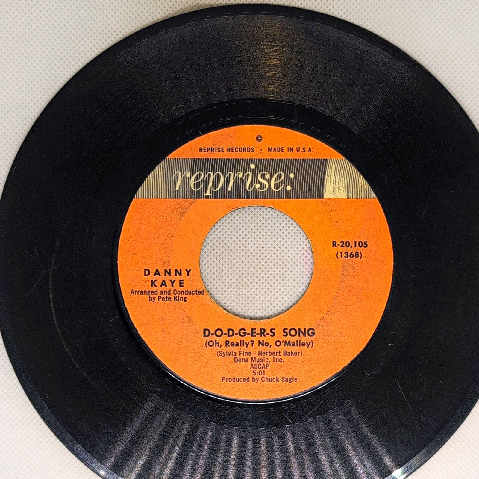 Danny Kaye D-O-D-G-E-R-S Song/Myti Kaysi At The Bat 7" 45 Reprise R-20,105
