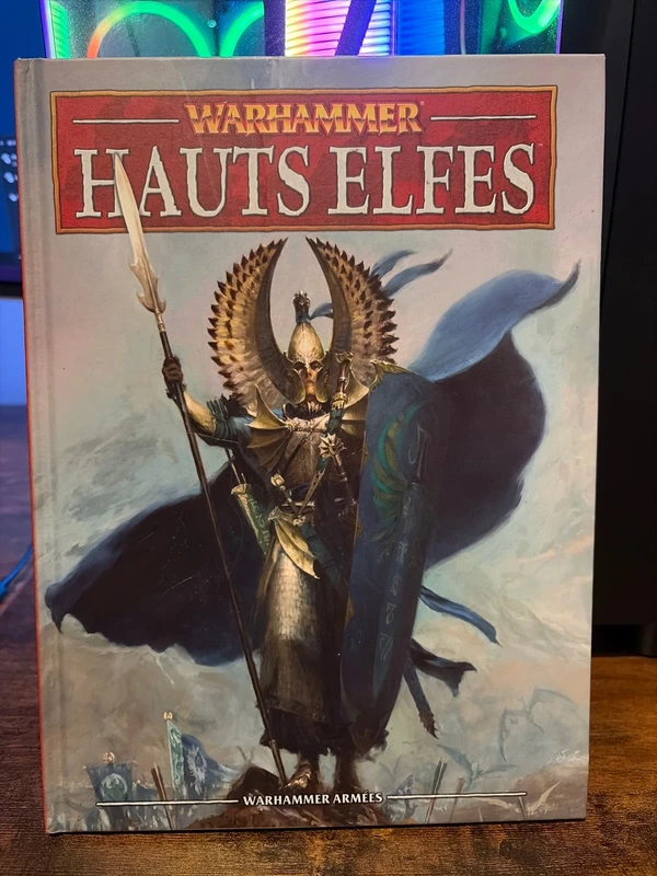 Livre Warhammer – Armées : Hauts Elfes.