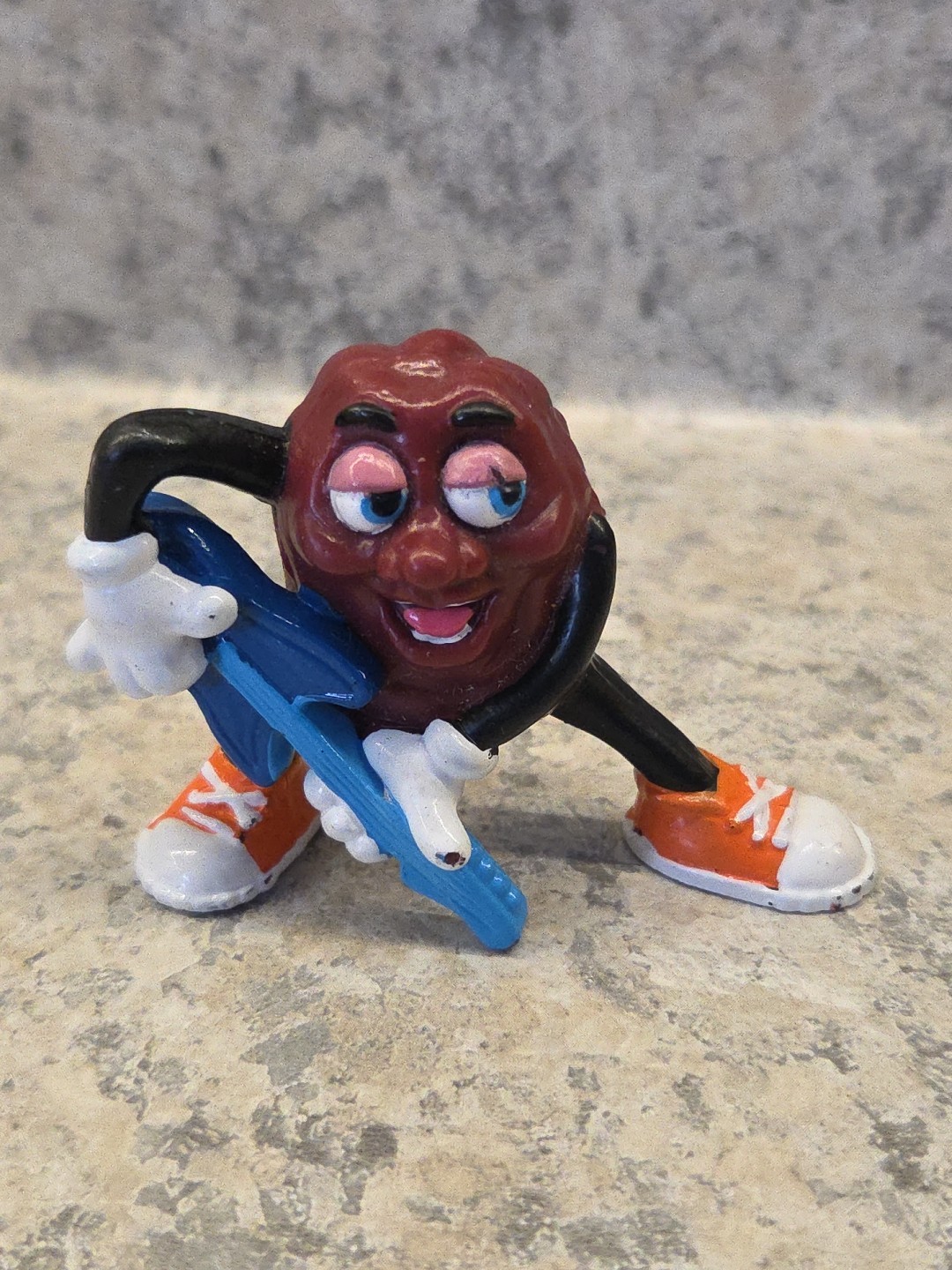 California Raisins 1988 Blue Guitar Player PVC Figure 2" Applause
