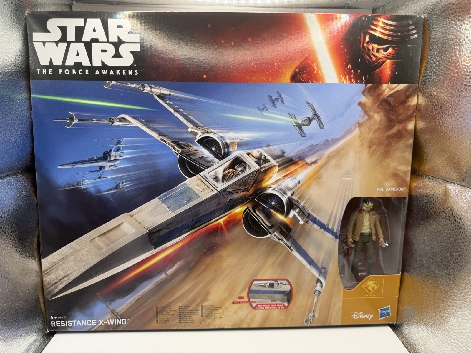 Star Wars The Force Awakens Poe Dameron Resistance X-Wing 3.75" B4006 