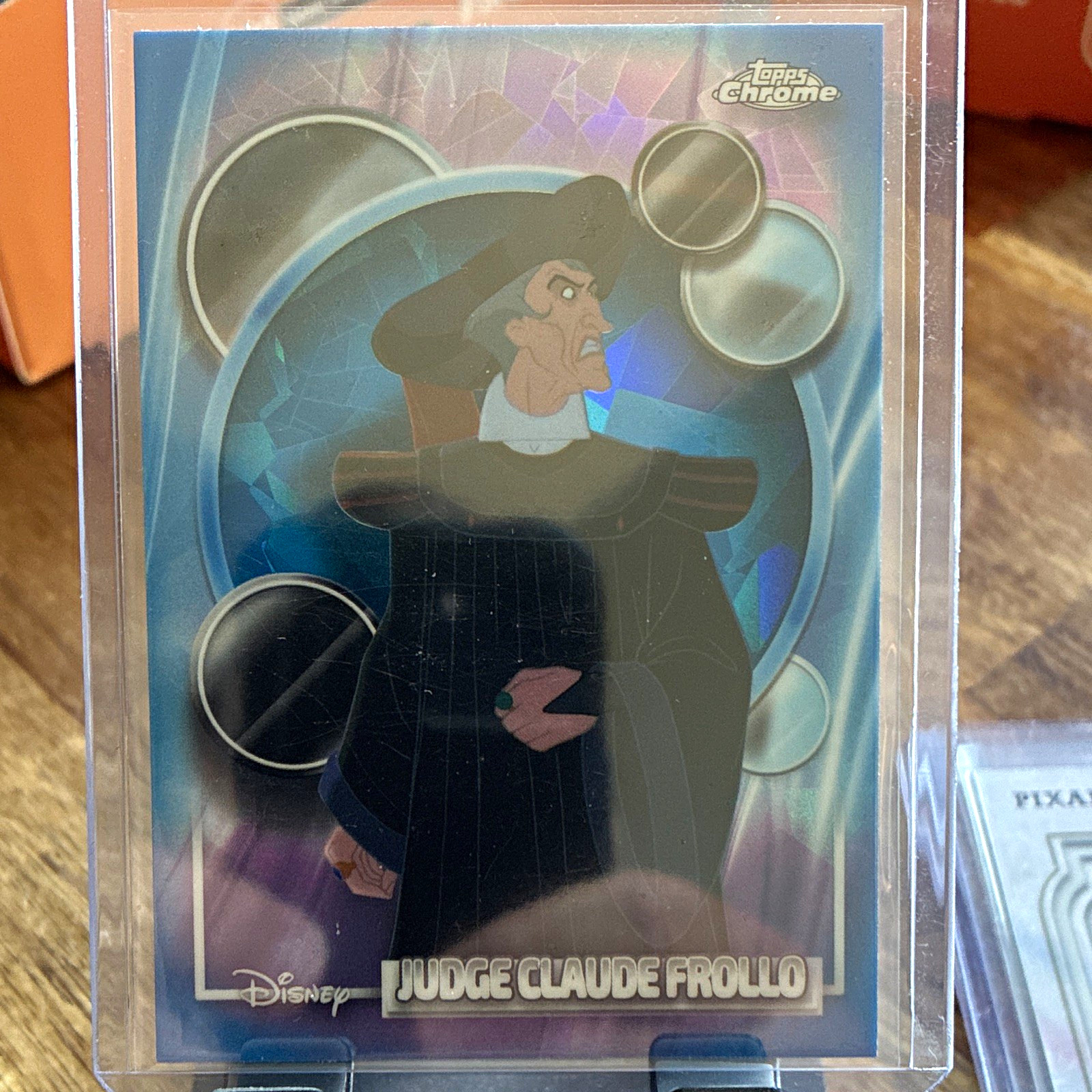 Topps Chrome Disney Judge Claude Frollo Parallelo/Varietà #32 2026 Gobbo