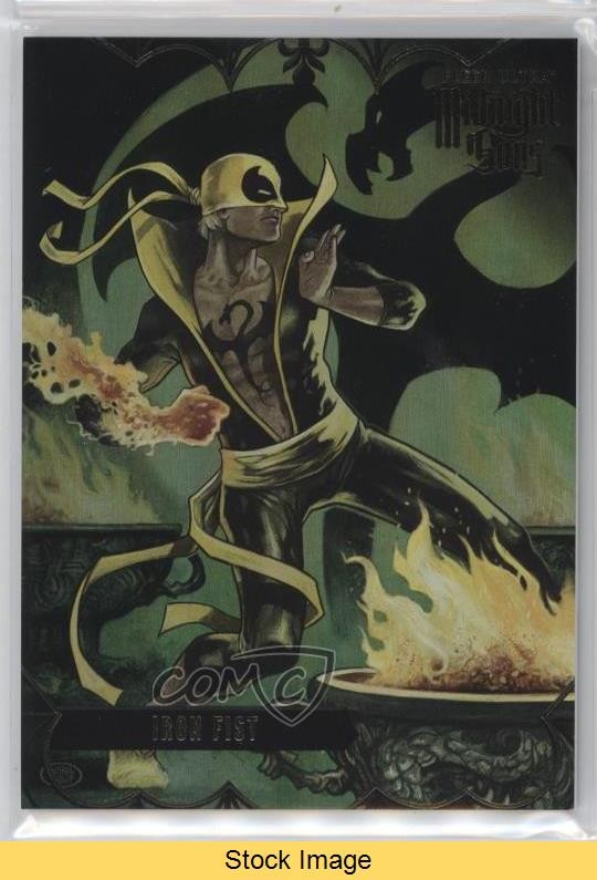 2023 Fleer Ultra Midnight Sons Gold Rainbow Iron Fist #45 LEGGI 1k22