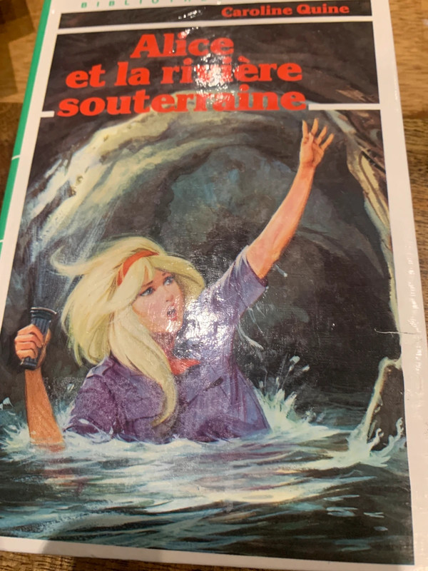 Alice et la rivière