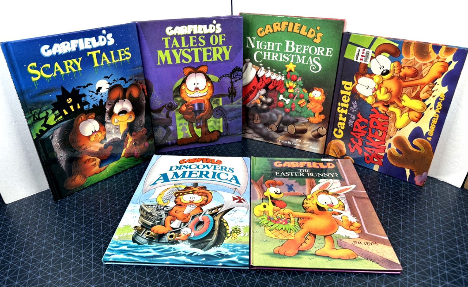 Garfield Hardcover Book Lot - Scary Tales, Tales of Mystery, The Scary Bakery ++