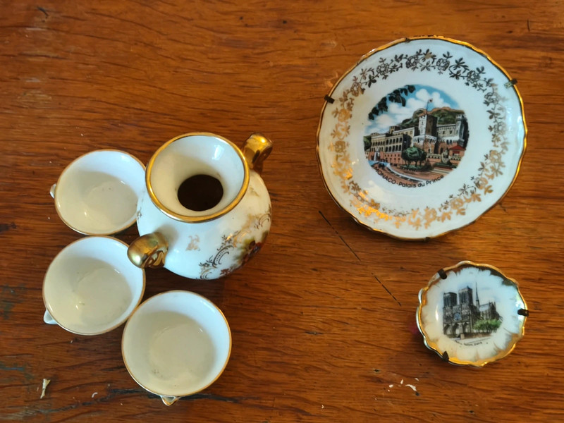 Lot miniatures vaisselle porcelaine vintage Fragonard, souvenirs déco & tasse