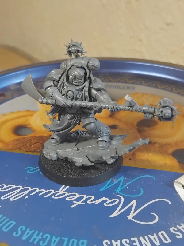 Warhammer marines espaciales librarian