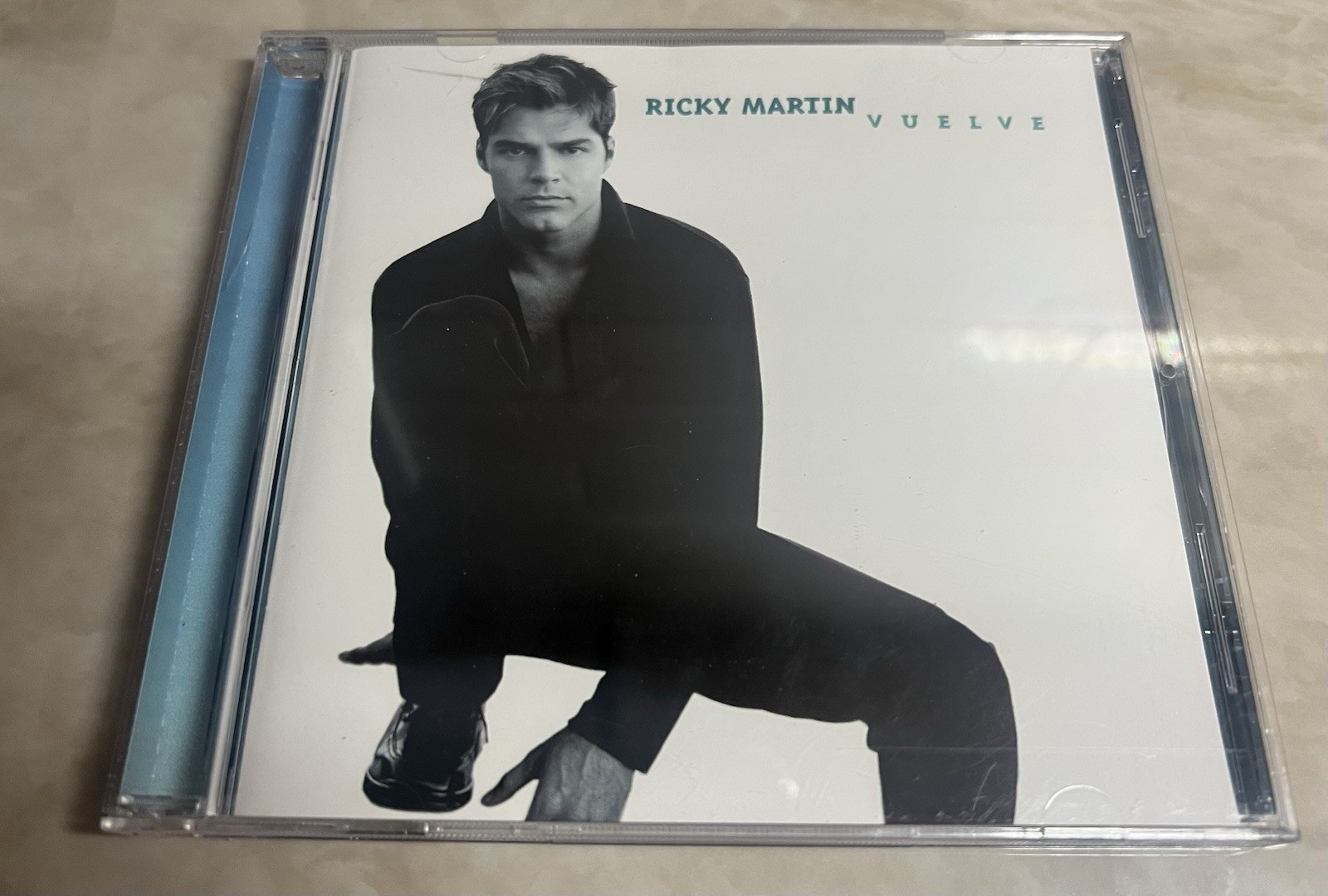 Ricky Martin – Vuelve CD  Latin Pop Sony  La Copa de la Vida Grammy Winner