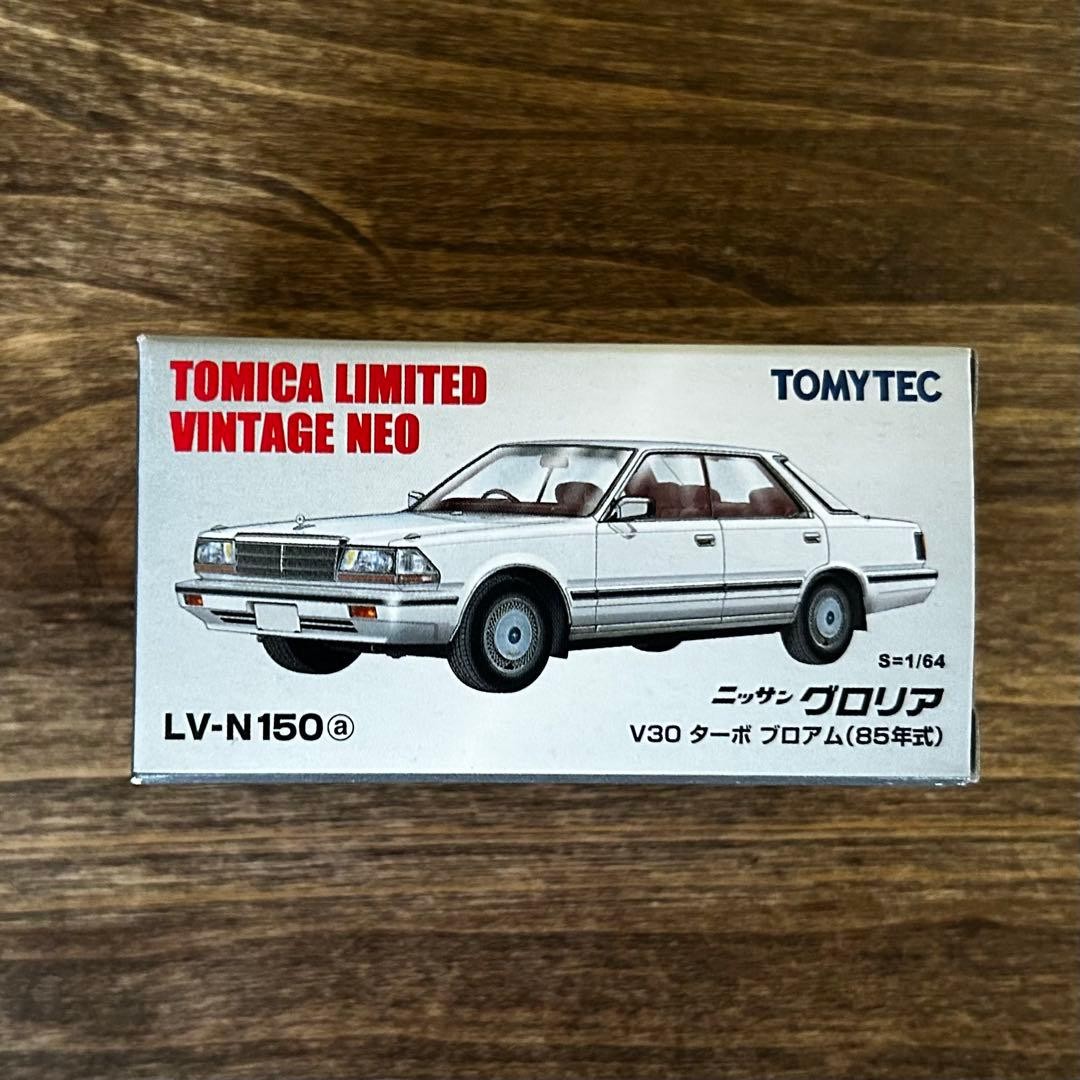 Tomica Limited Vintage Neo N150a Nissan Gloria V30 Turbo
