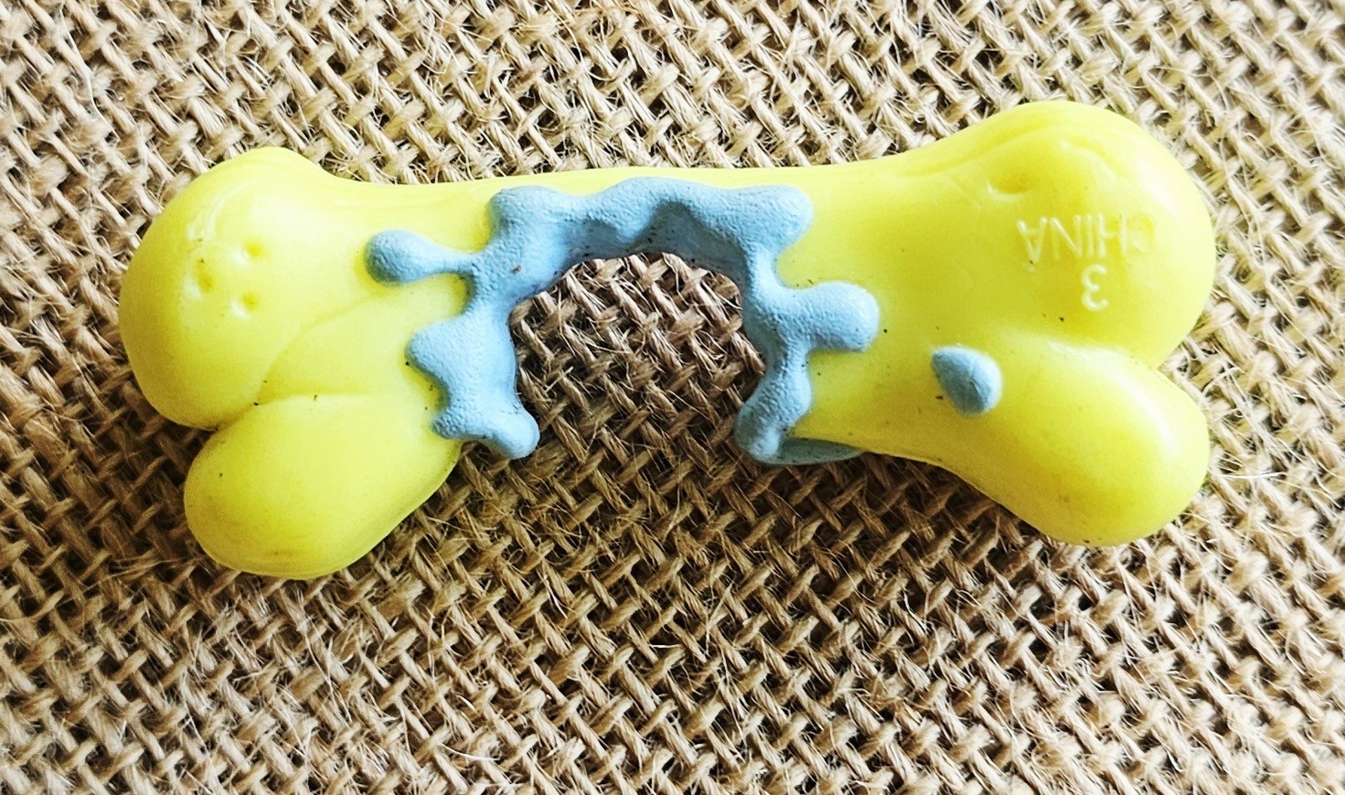 1993 Fetch Stretch Pet Yellow Bone Accessorio Armstrong Kenner 2,5"