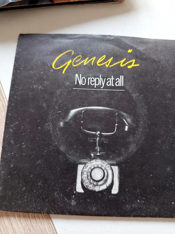 Vinyle genesis