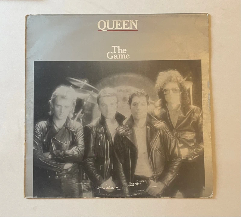 Vinyle Queen – The Game