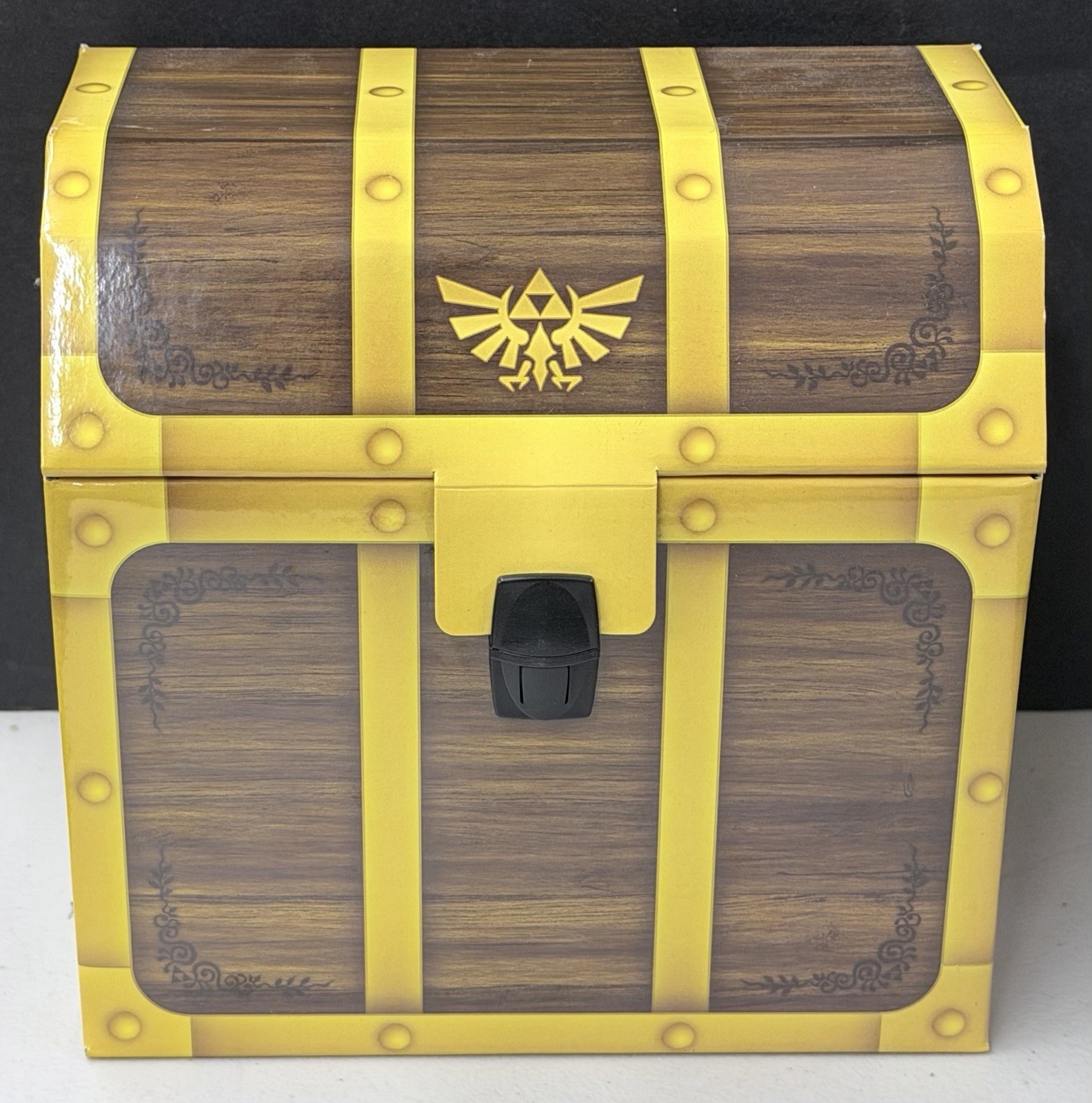 Legend of Zelda Legendary Edition Box Set Copertina Rigida Manga Treasure Chest Poster