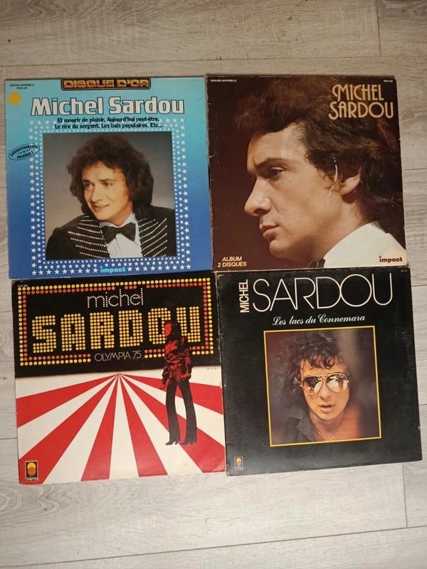 Lot 8 Vinyles / Albums 33 T – Michel Sardou