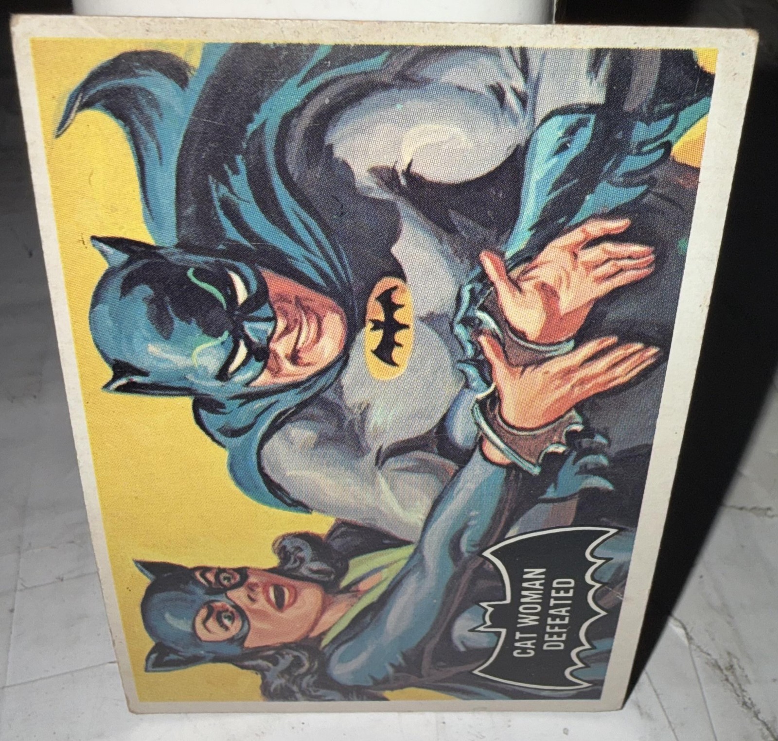 Carta Vintage 1966 TCG Batman Gatto Donna Sconfitta 35 Catwoman Non Sport Card